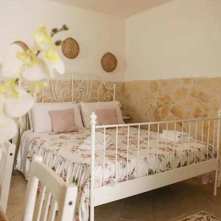 Bed & Breakfast Corte Degli Alberolungo Bari